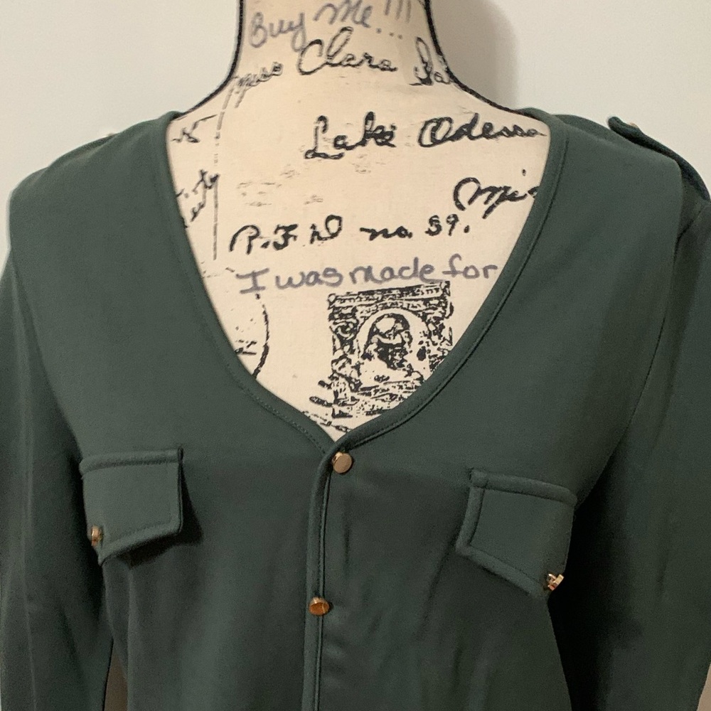 By Egreis army green blouse